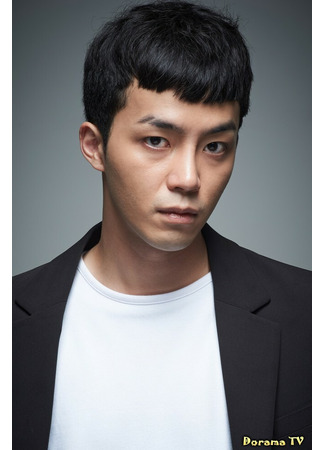 Актёр Пак Джи Хун 09.03.24